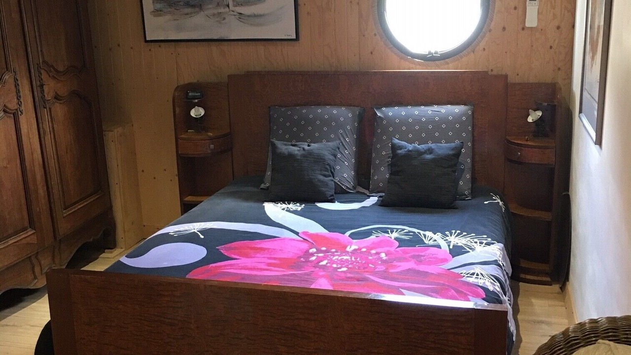 Photo of Bedroom in 2nd Arrondissement