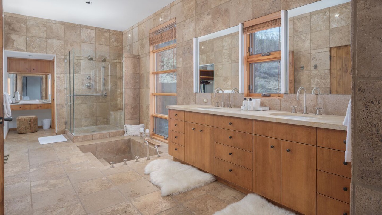 Photo of Bathroom in North Gros Ventre