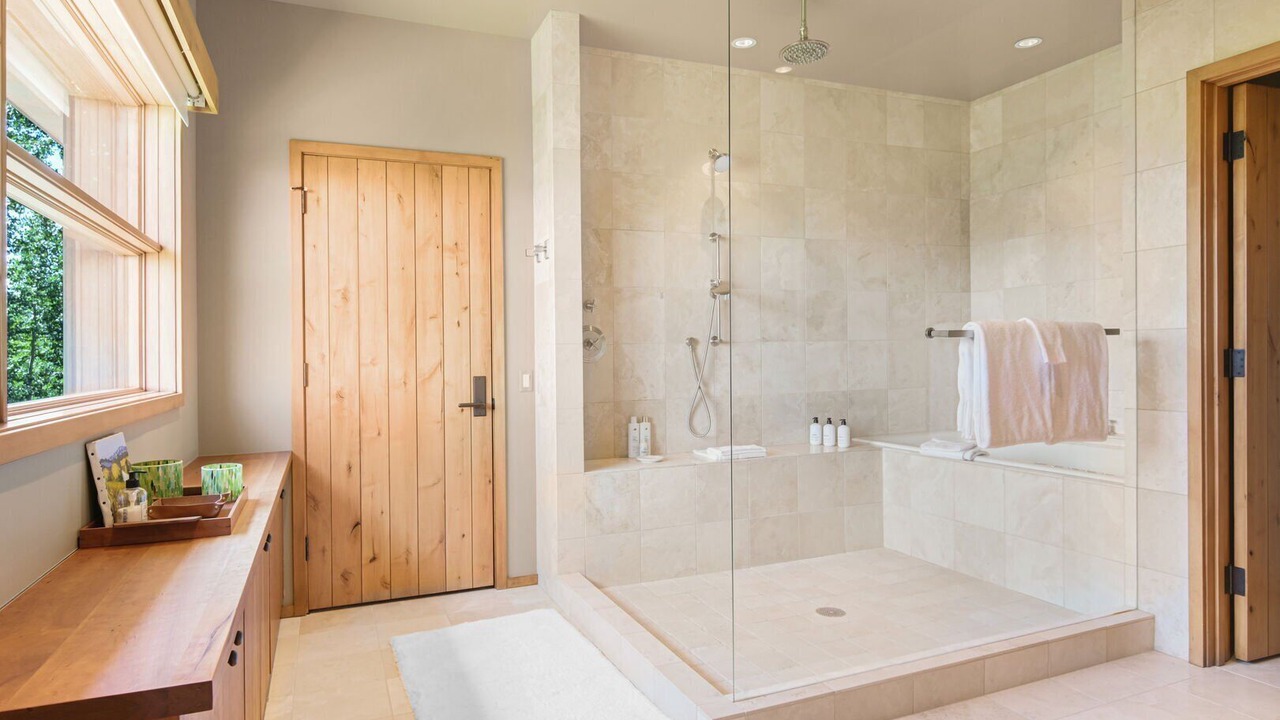 Photo of Bathroom in North Gros Ventre