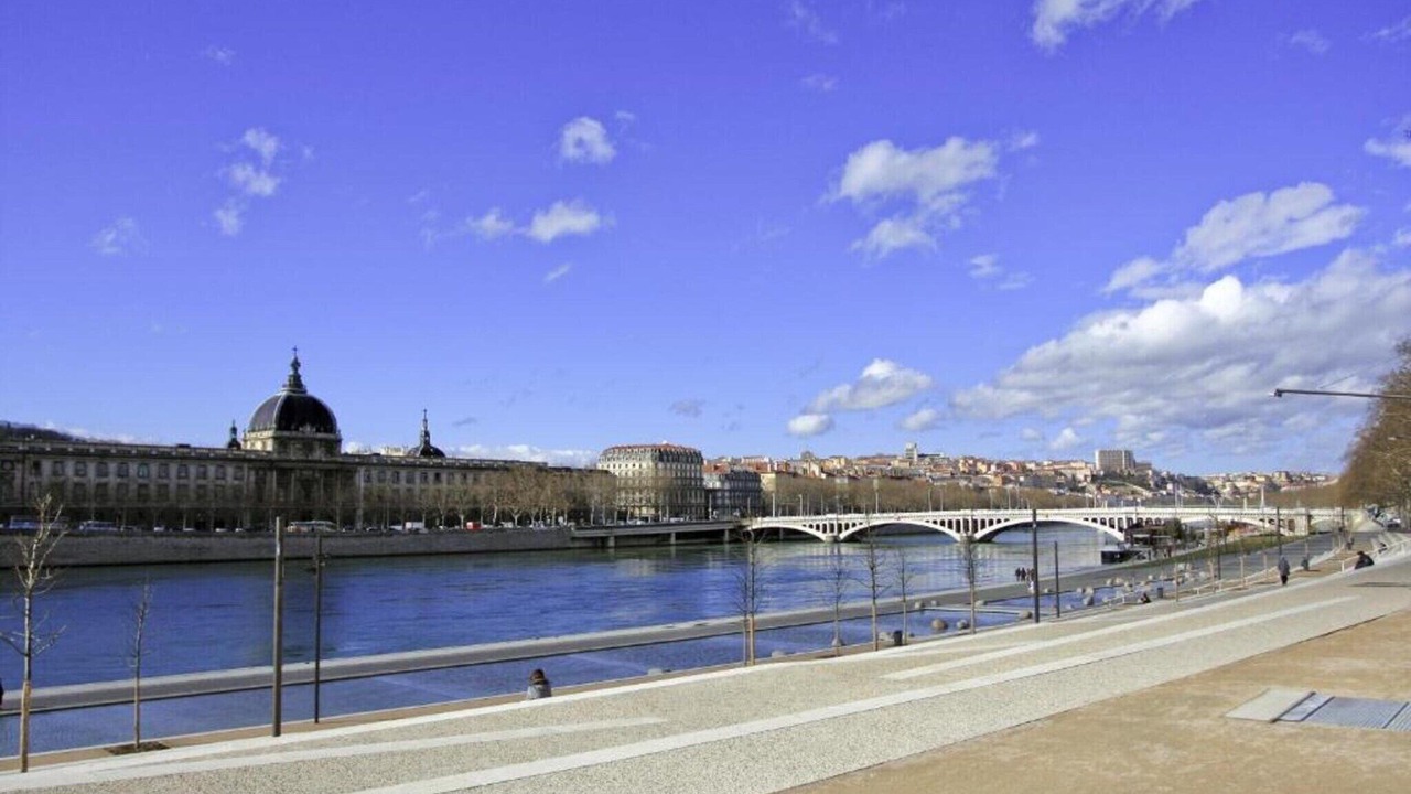 Photo of Others in 2nd Arrondissement