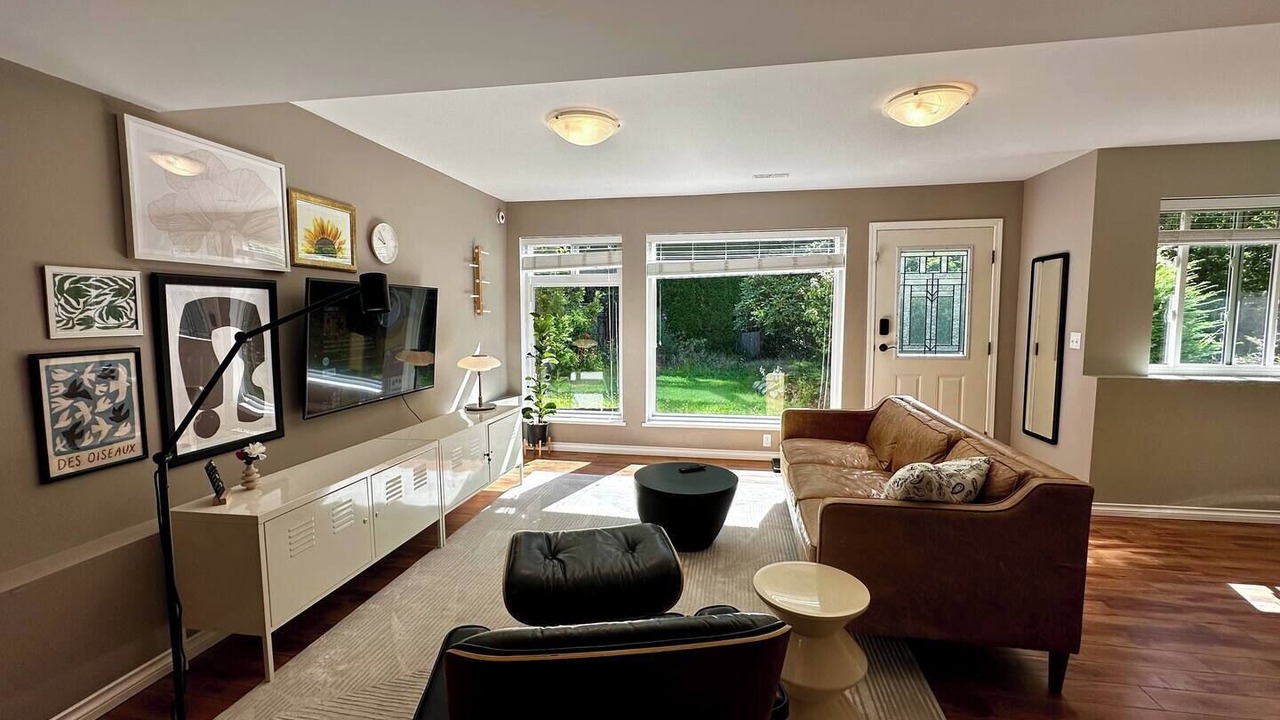 Photo of Livingroom in Port Coquitlam