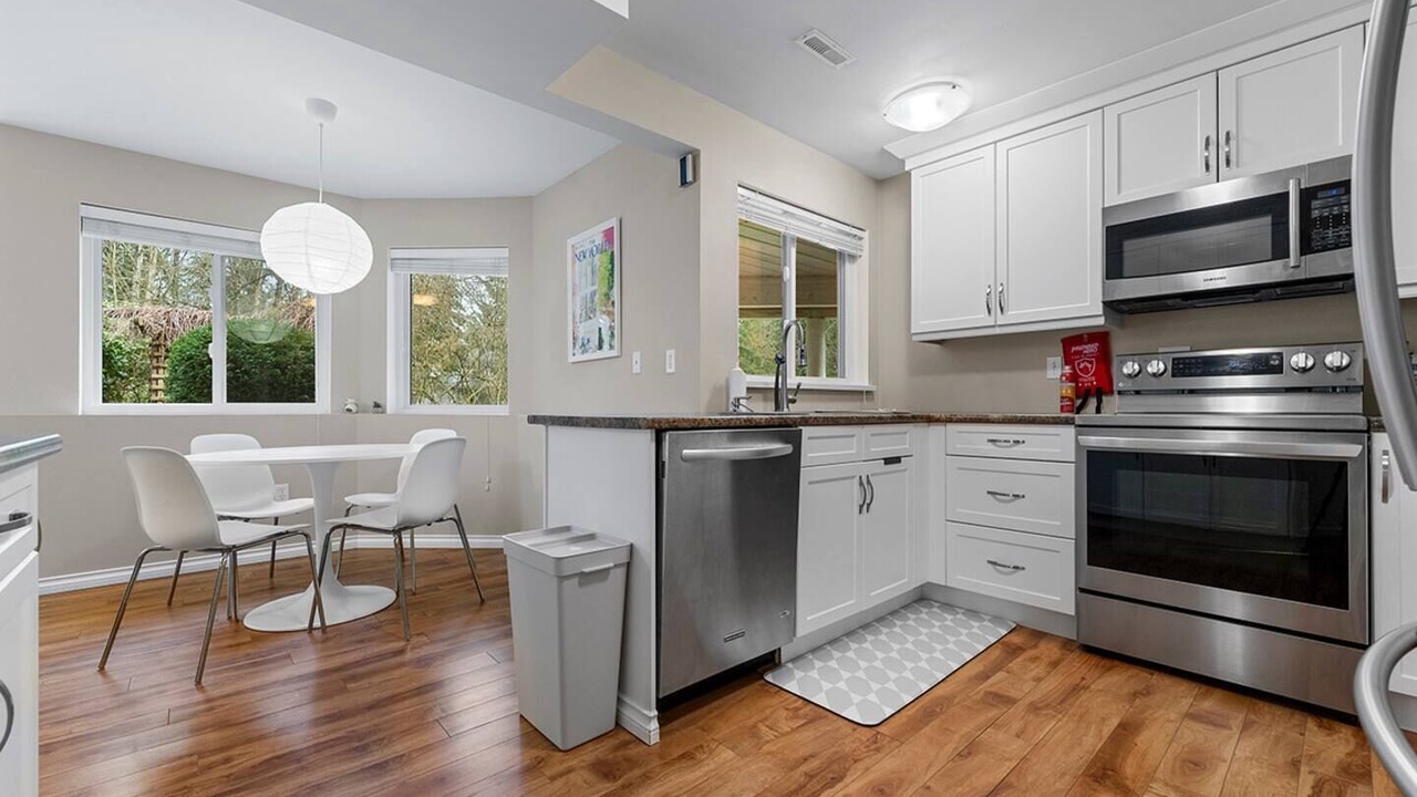Photo of Kitchen in Port Coquitlam