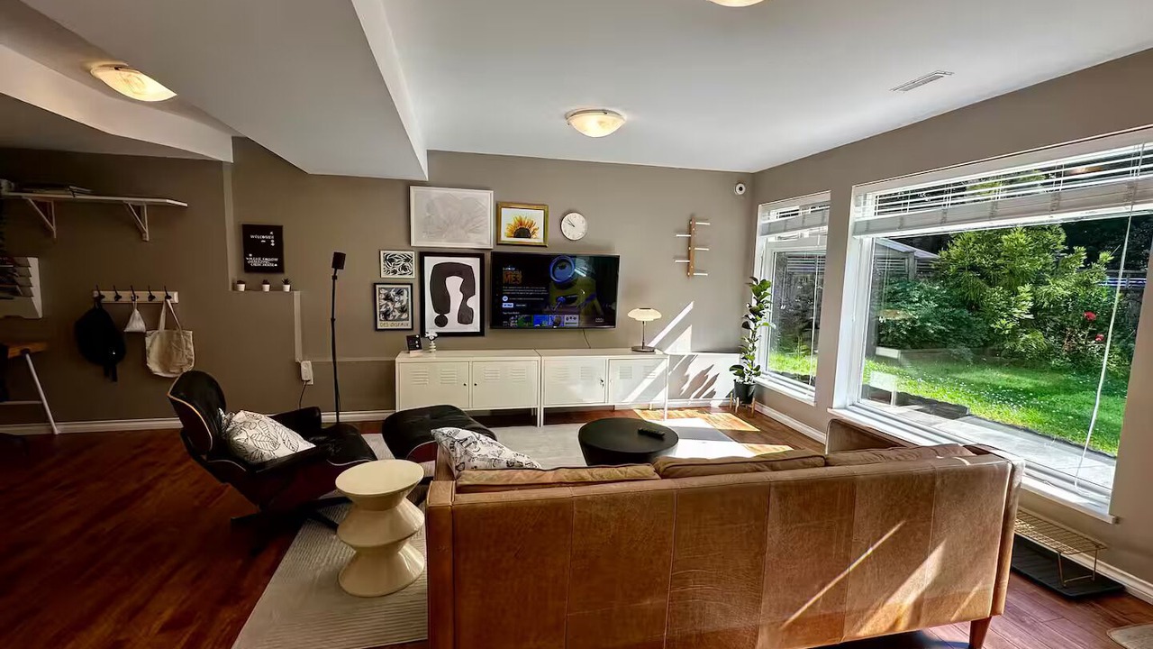 Photo of Livingroom in Port Coquitlam