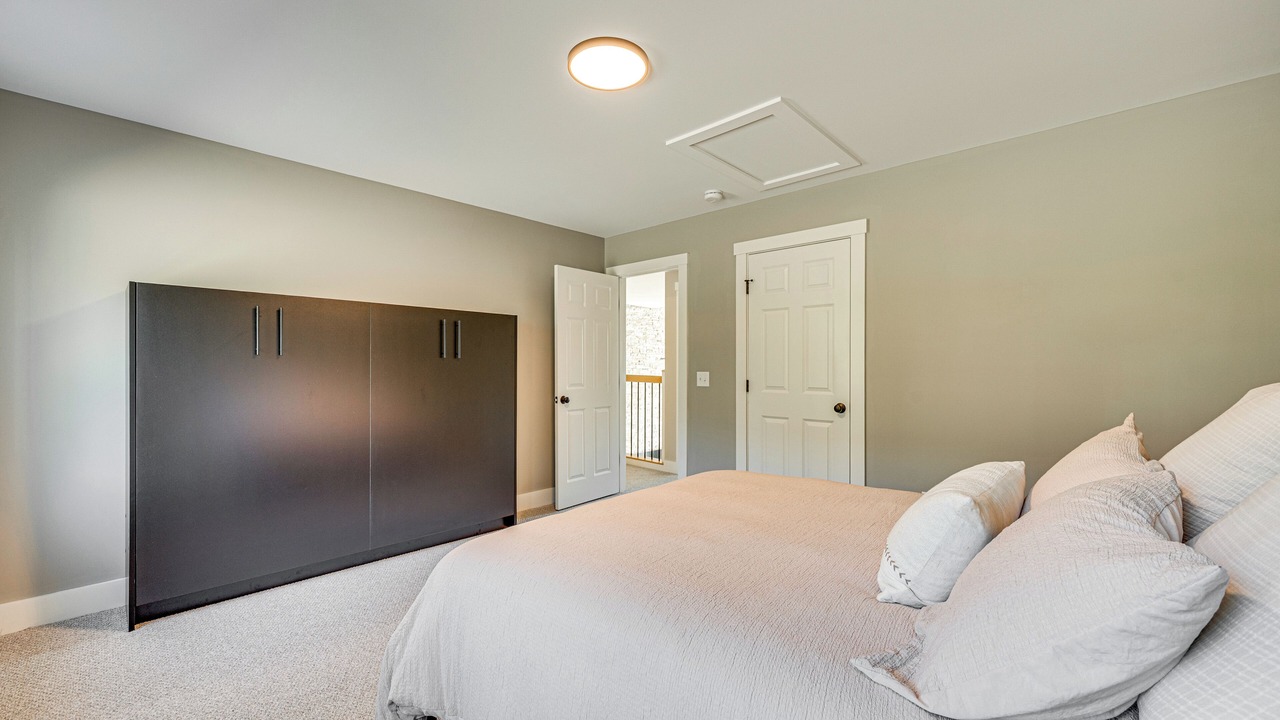Photo of Bedroom in East Burke