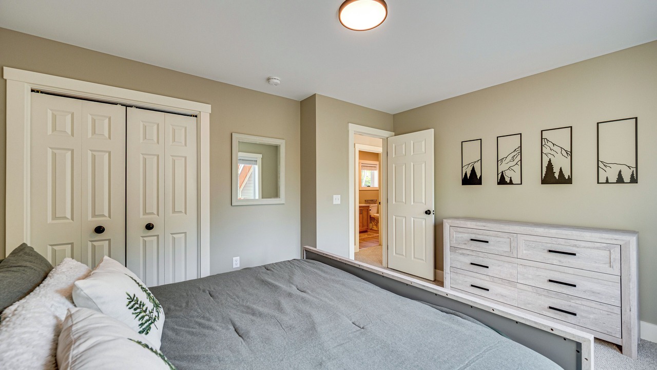 Photo of Bedroom in East Burke