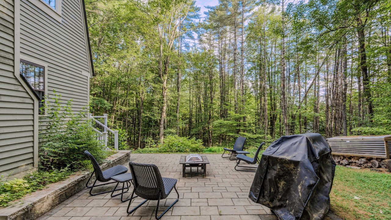 Photo of Patio Balcony in West Hartford