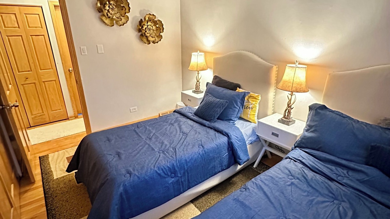 Photo of Bedroom in Glenview