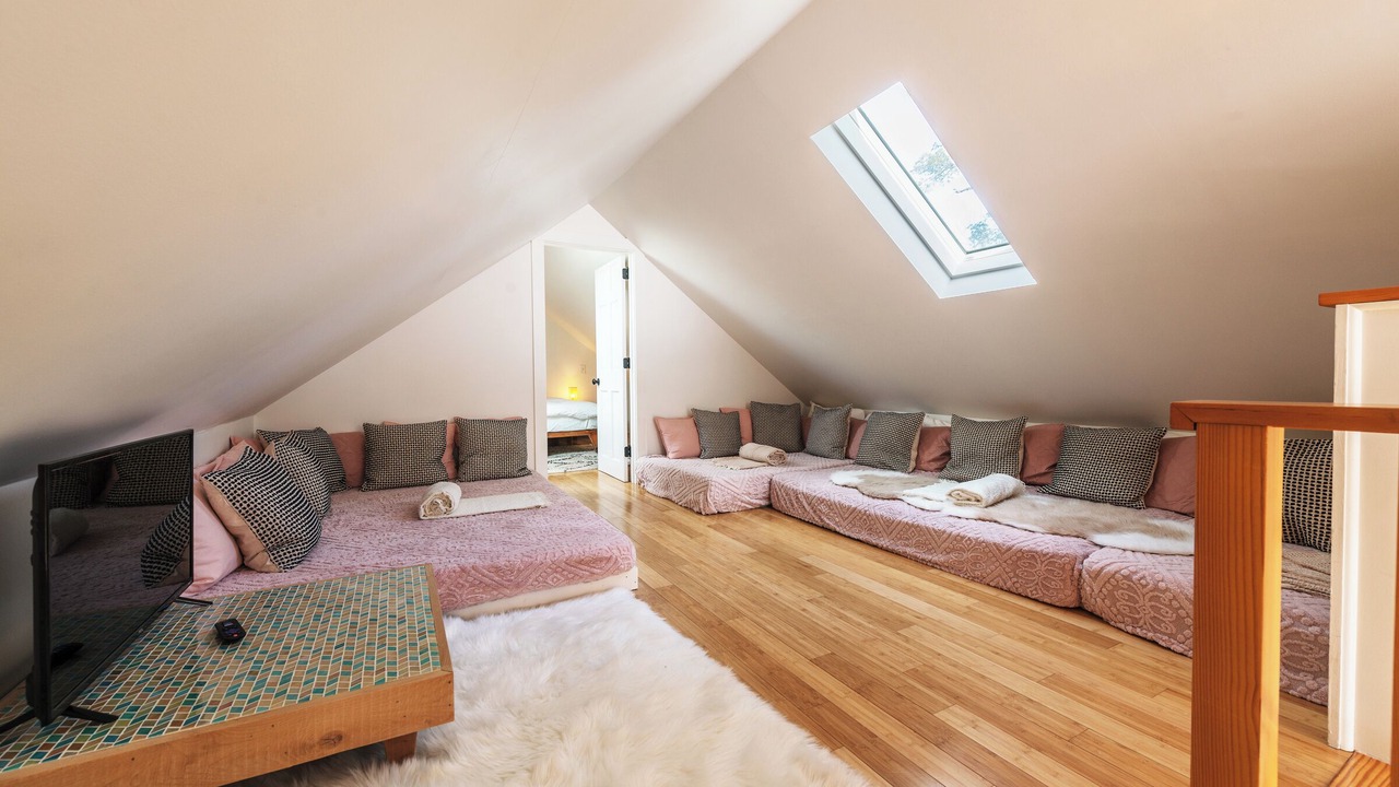 Photo of Bedroom in Woodridge