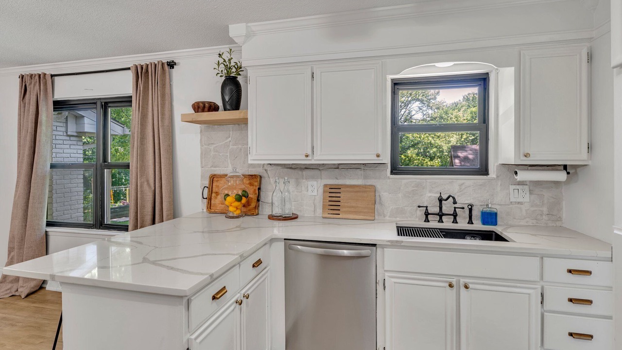 Photo of Kitchen in Inglefield
