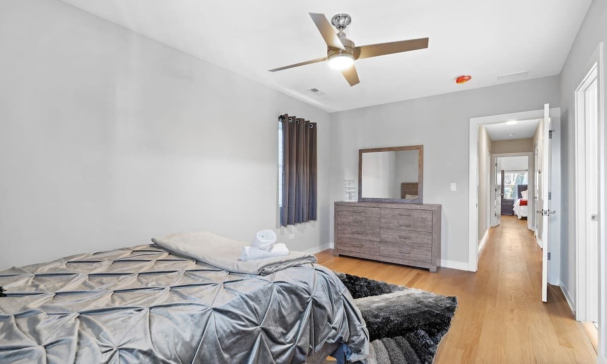 Photo of Bedroom in Logan Square