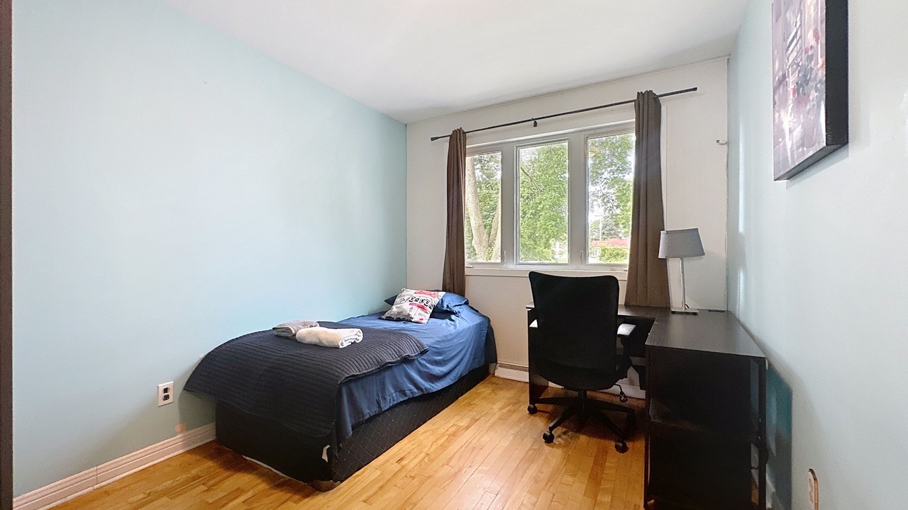 Photo of Bedroom in Laval