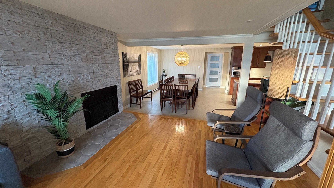 Photo of Livingroom in Sherbrooke