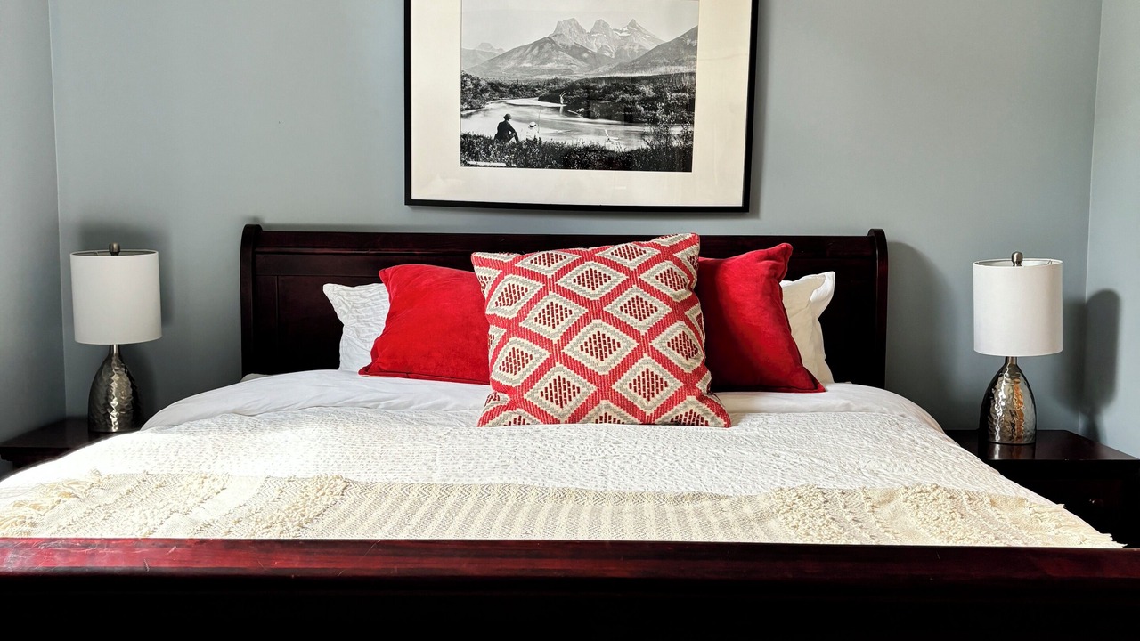 Photo of Bedroom in Cougar Creek
