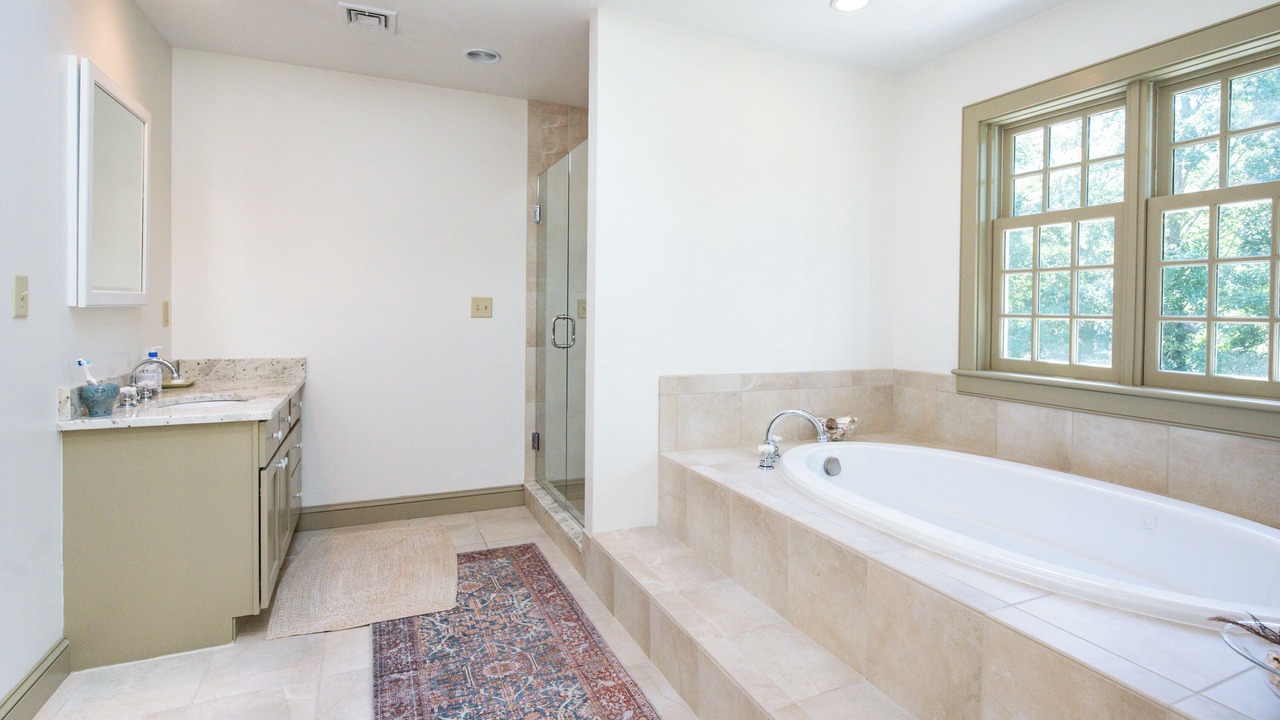 Photo of Bathroom in Clinton