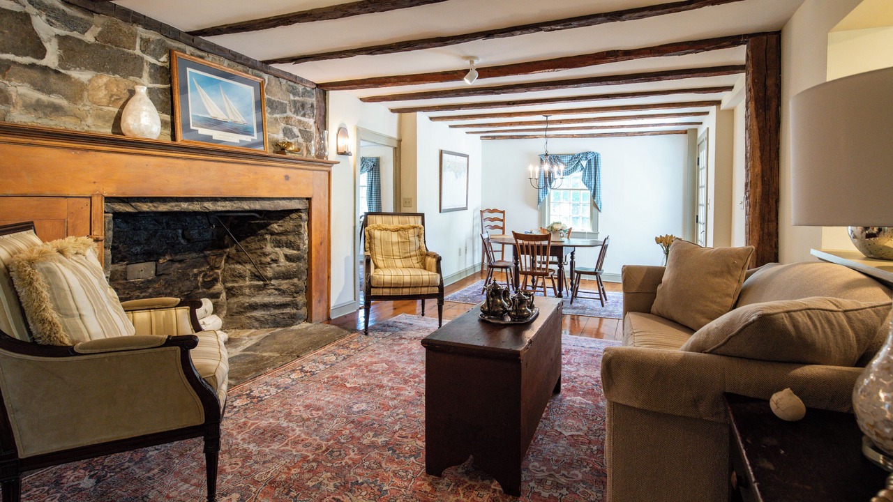 Photo of Livingroom in Clinton