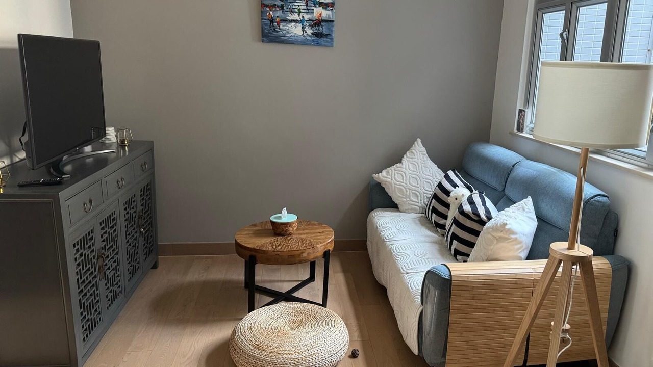 Photo of Livingroom in Quarry Bay