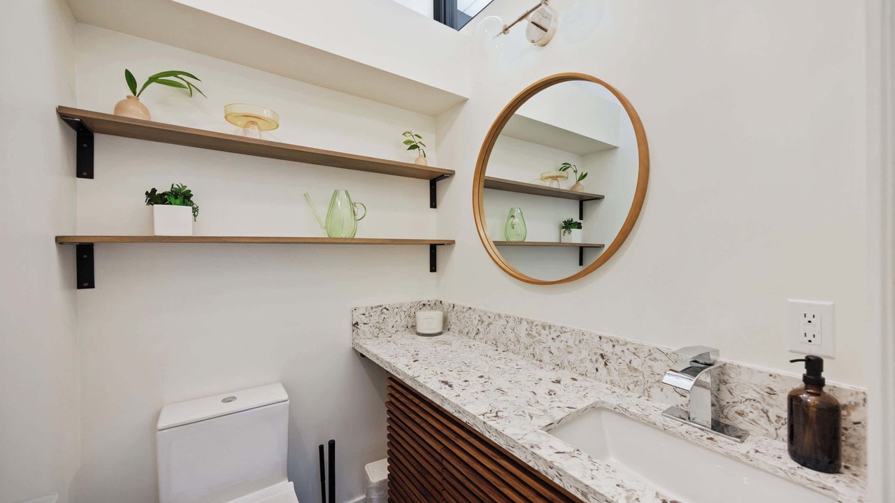Photo of Bathroom in Sherman Oaks
