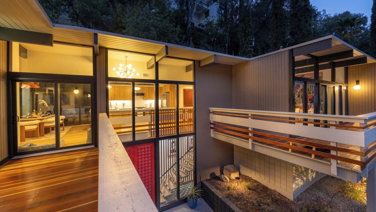 Photo of Patio Balcony in Sherman Oaks