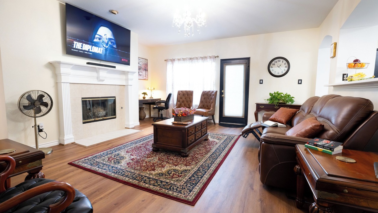 Photo of Livingroom in Allen