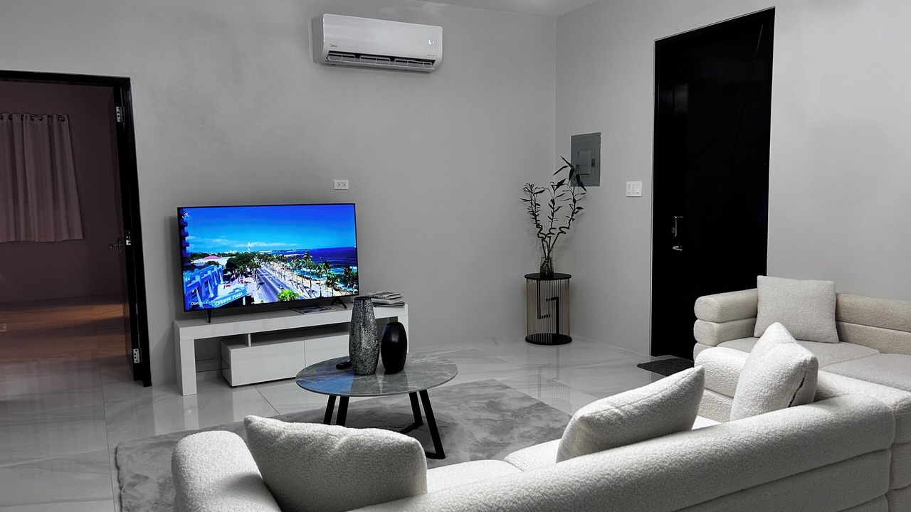Photo of Livingroom in Road Town