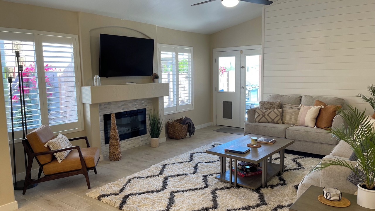 Photo of Livingroom in Foothills