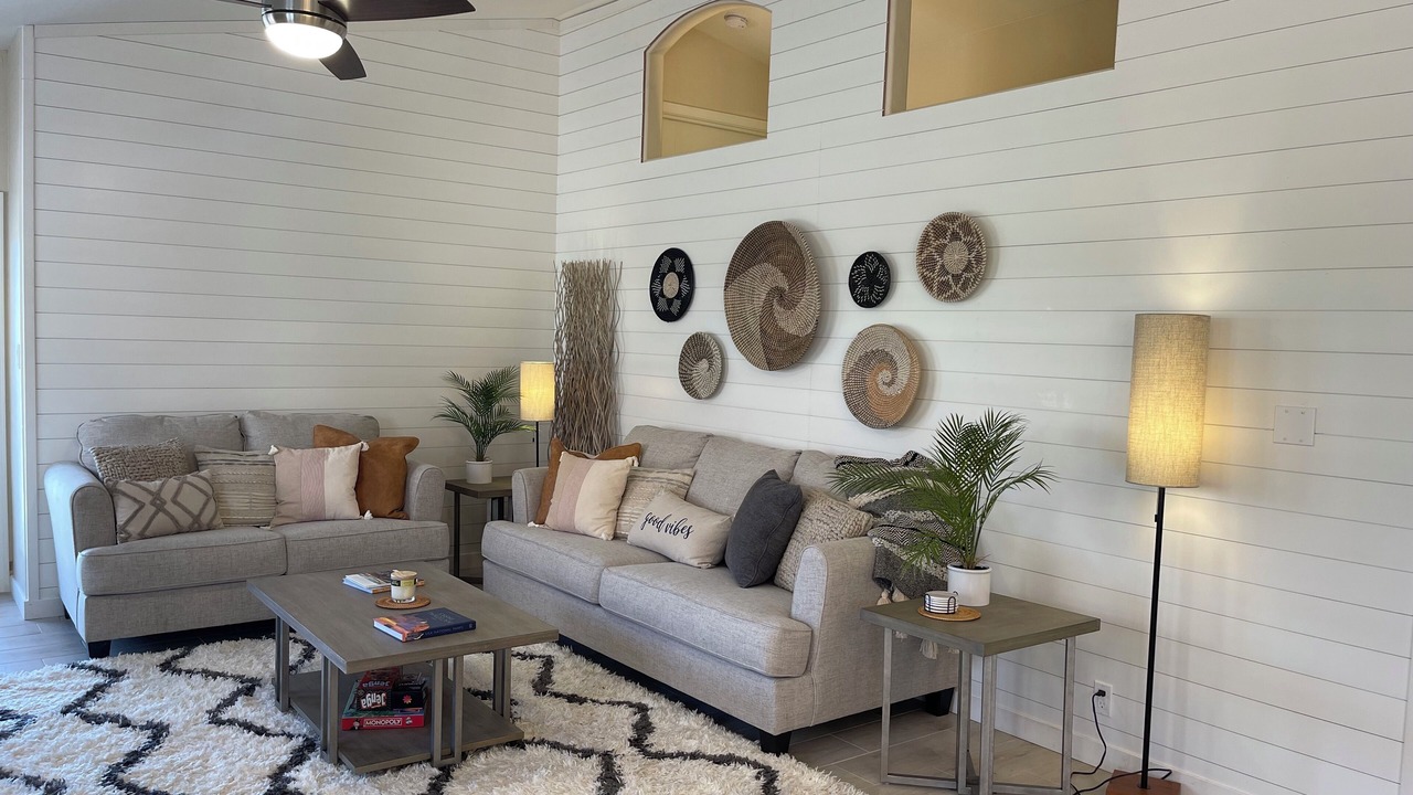 Photo of Livingroom in Foothills
