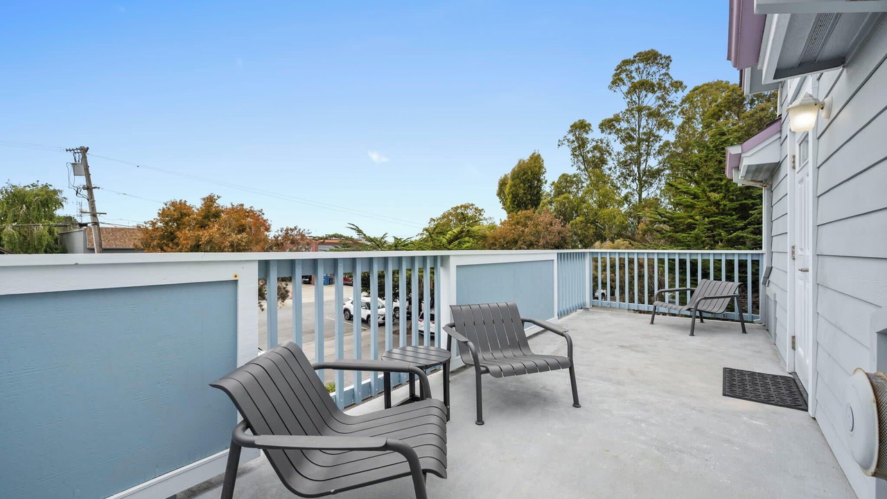 Photo of Patio Balcony in Half Moon Bay