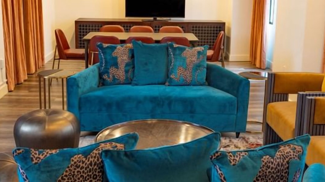 Photo of Livingroom in Theater District