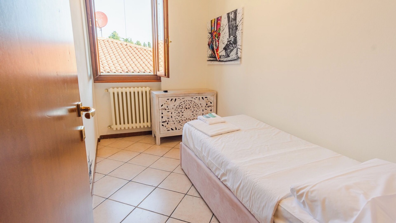 Photo of Bedroom in Sirmione Old Town