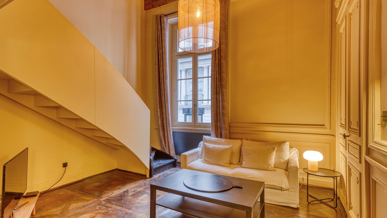 Photo of Livingroom in Carnot - Gailleton