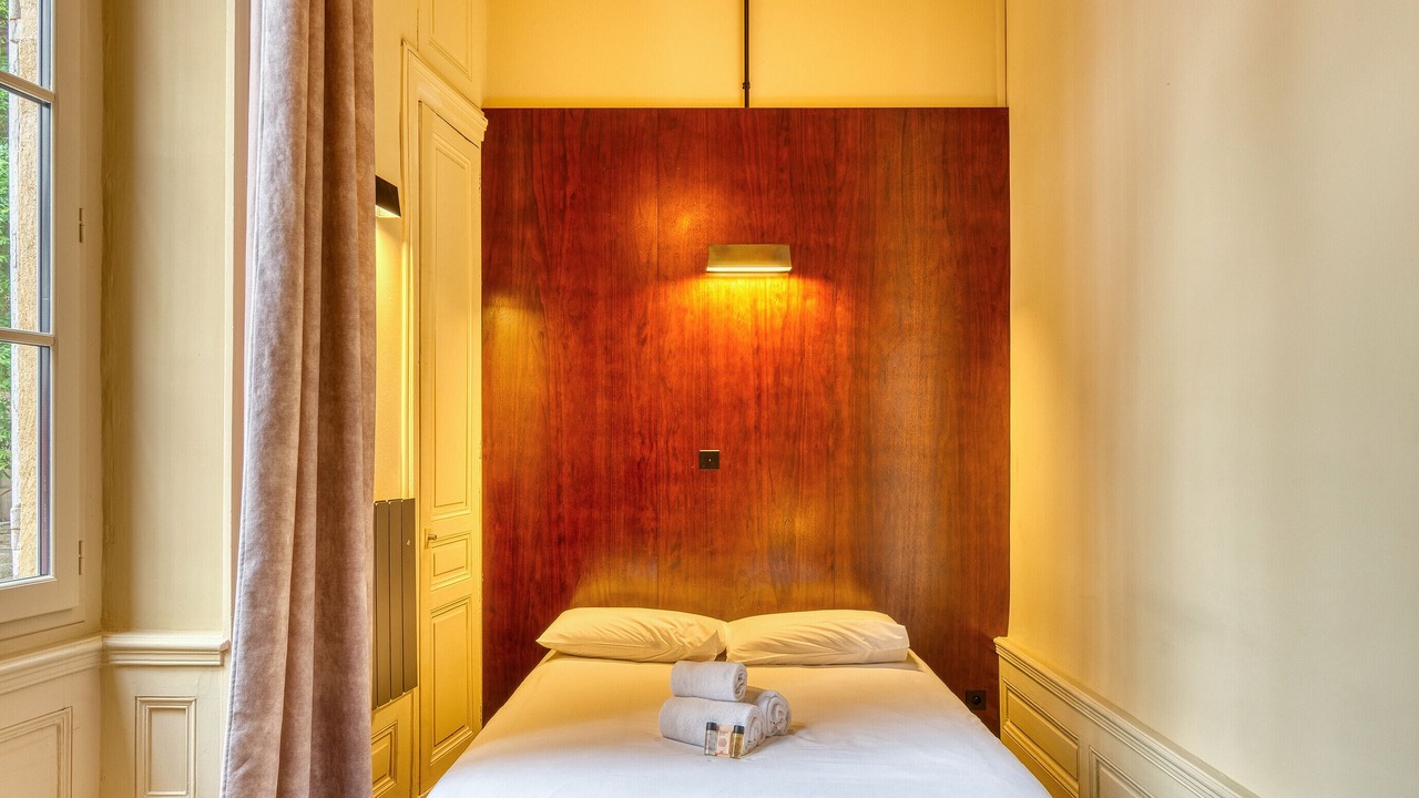 Photo of Bedroom in Carnot - Gailleton