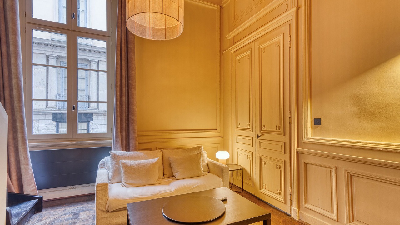 Photo of Livingroom in Carnot - Gailleton