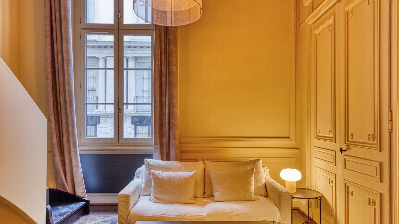 Photo of Livingroom in Carnot - Gailleton
