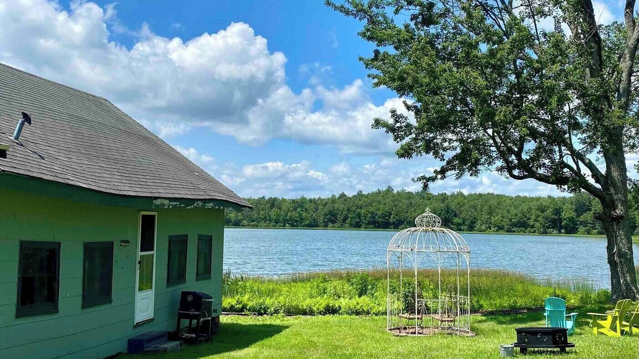 Photo of Outdoor in Beach Lake