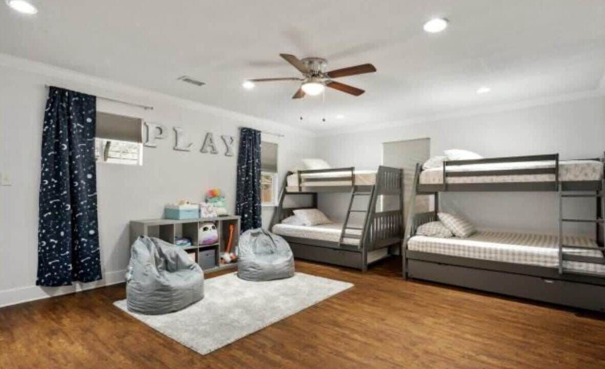 Photo of Bedroom in Highland Park