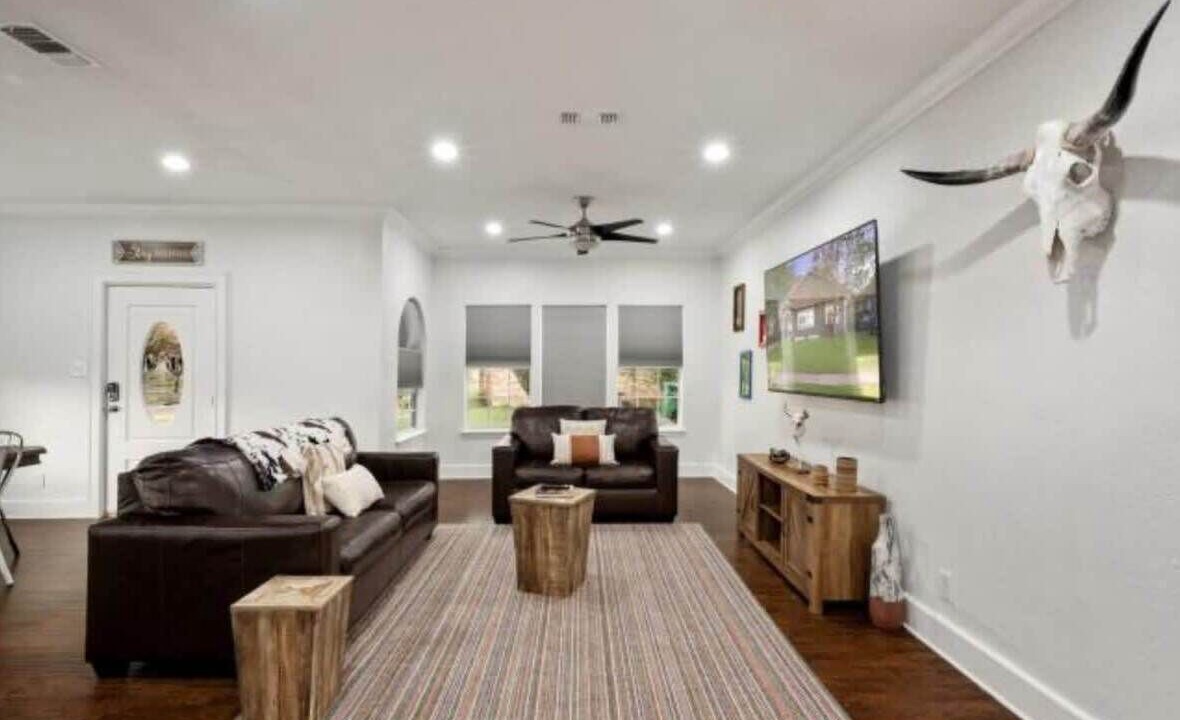 Photo of Livingroom in Highland Park