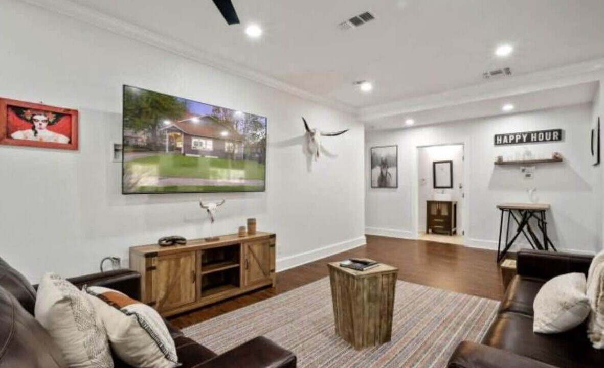 Photo of Livingroom in Highland Park