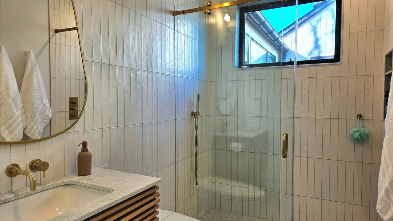 Photo of Bathroom in Aquebogue