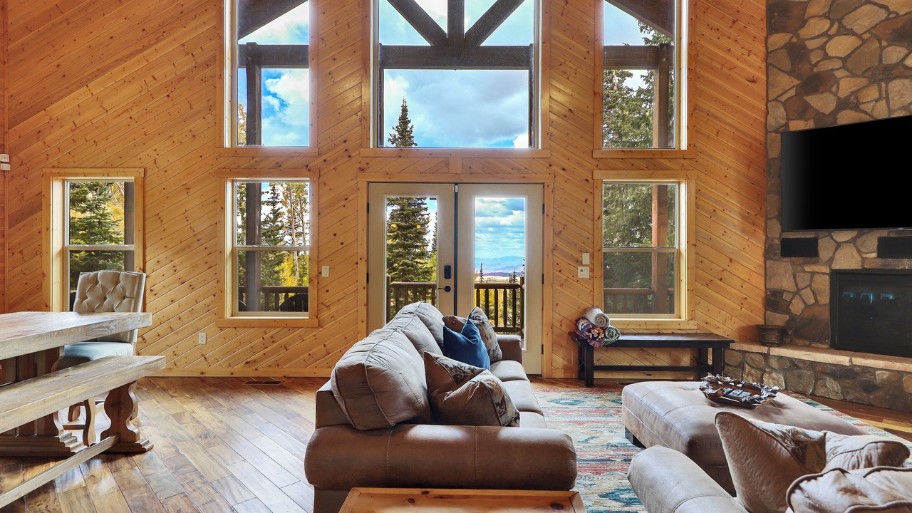 Photo of Livingroom in Brian Head