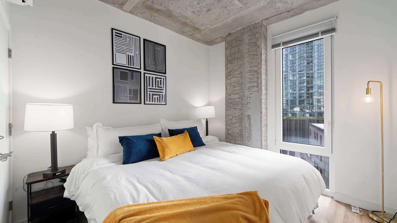 Photo of Bedroom in River North