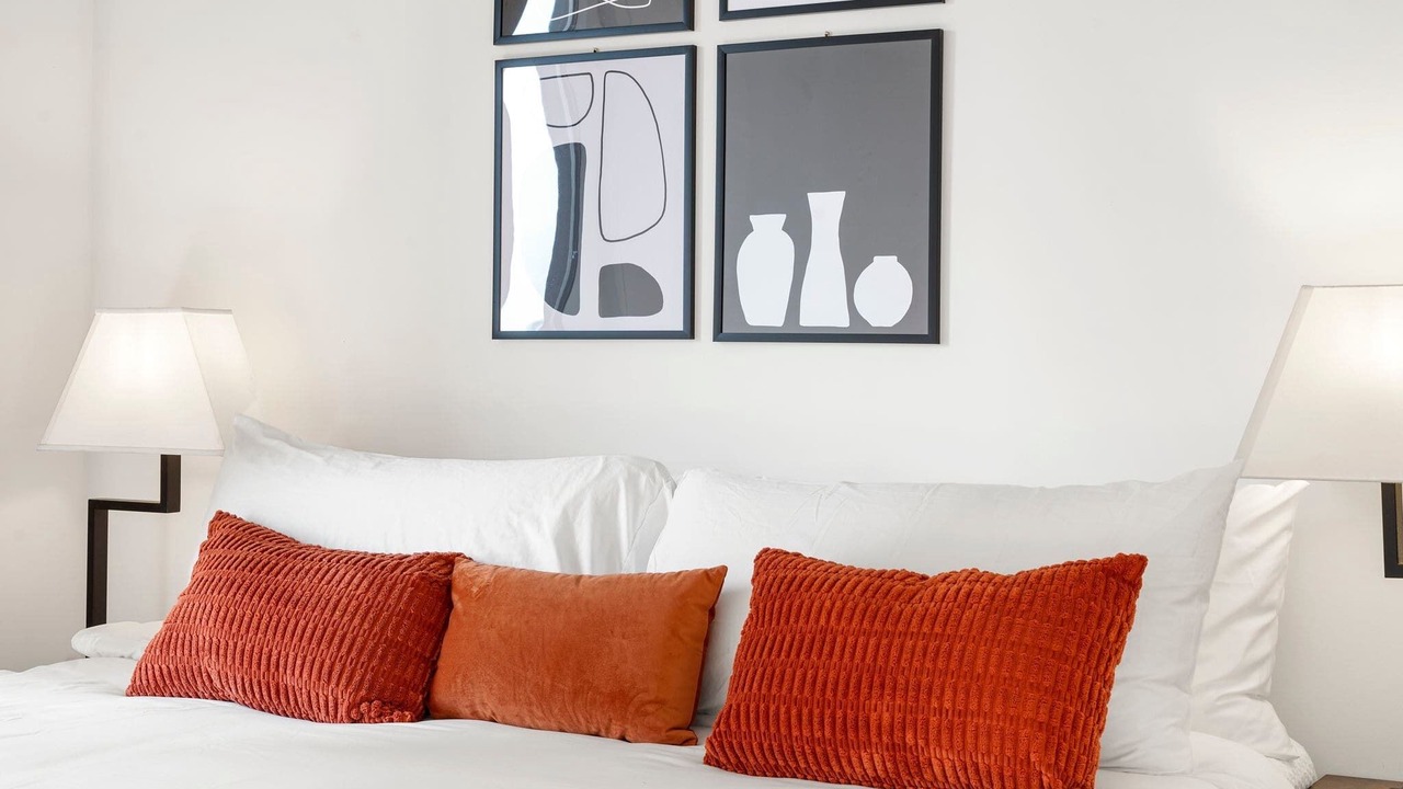 Photo of Bedroom in River North