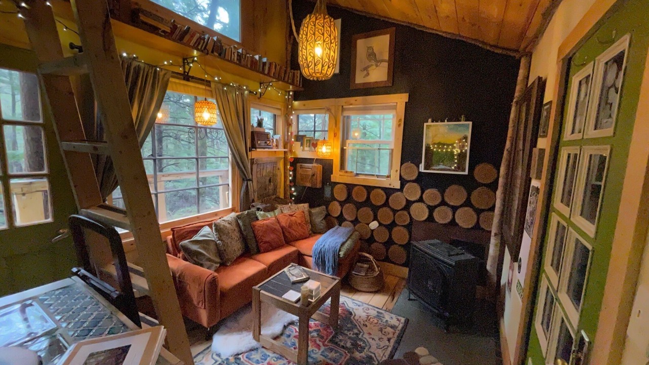 Photo of Livingroom in Woodbury