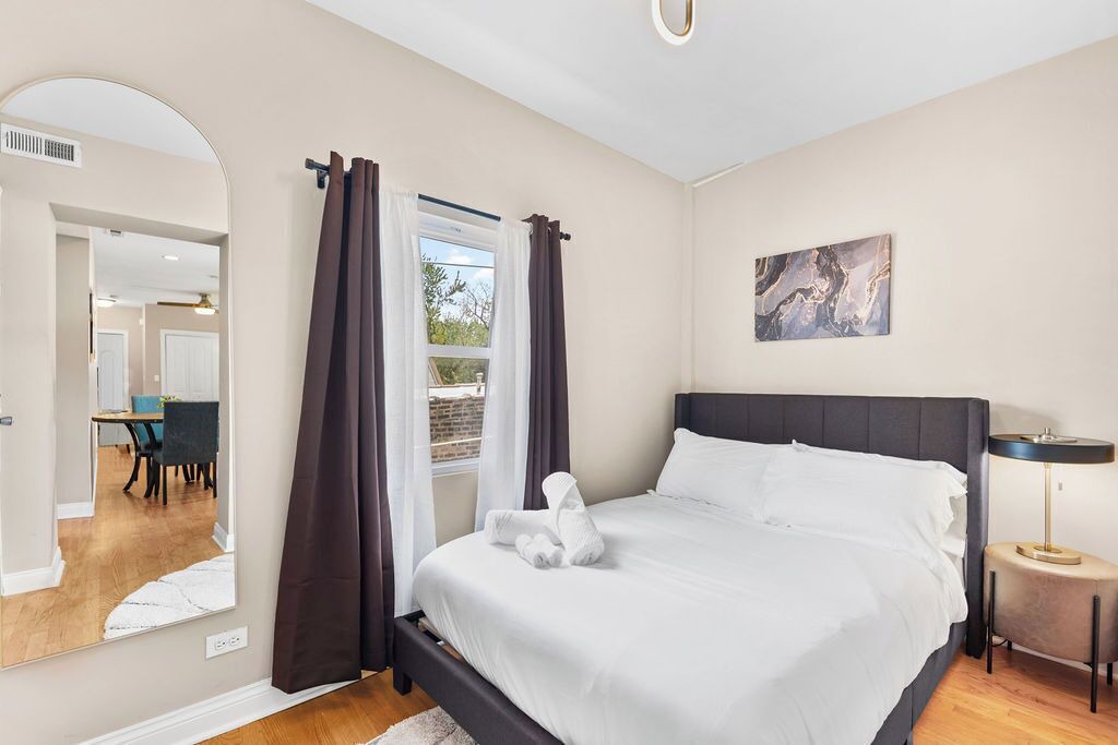Photo of Bedroom in West Bucktown