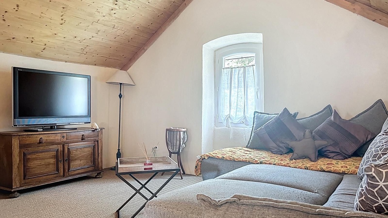Photo of Livingroom in Grospierres