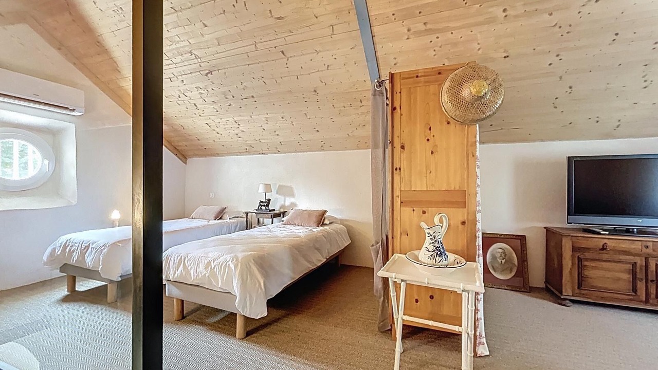 Photo of Bedroom in Grospierres