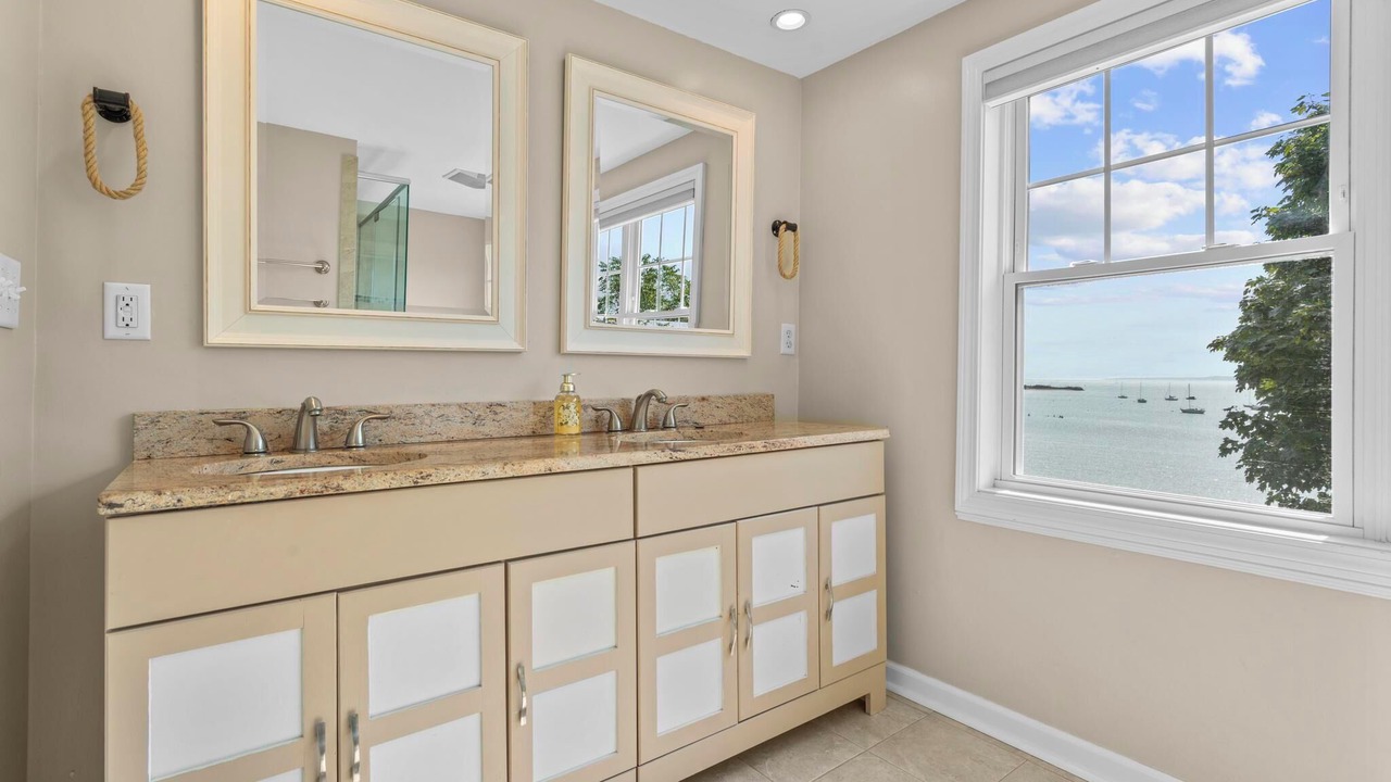 Photo of Bathroom in East Shore