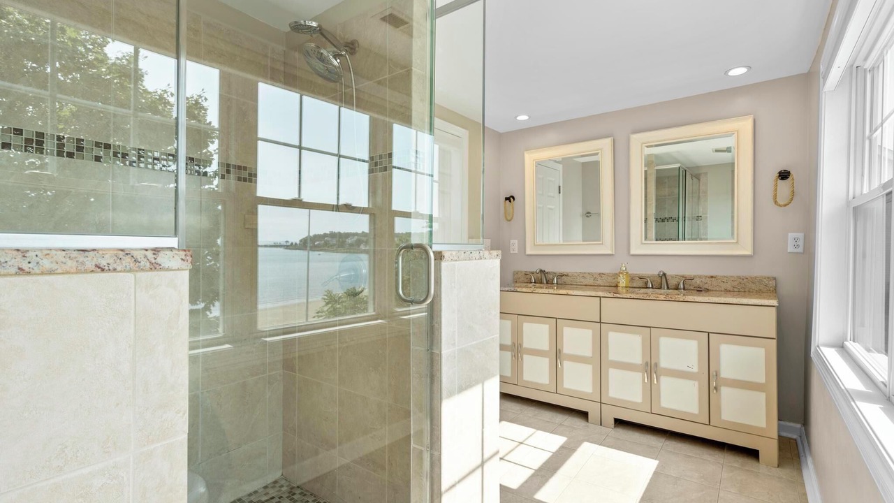 Photo of Bathroom in East Shore