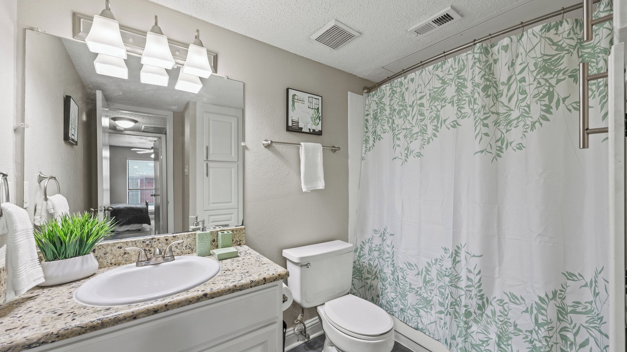 Photo of Bathroom in Addison