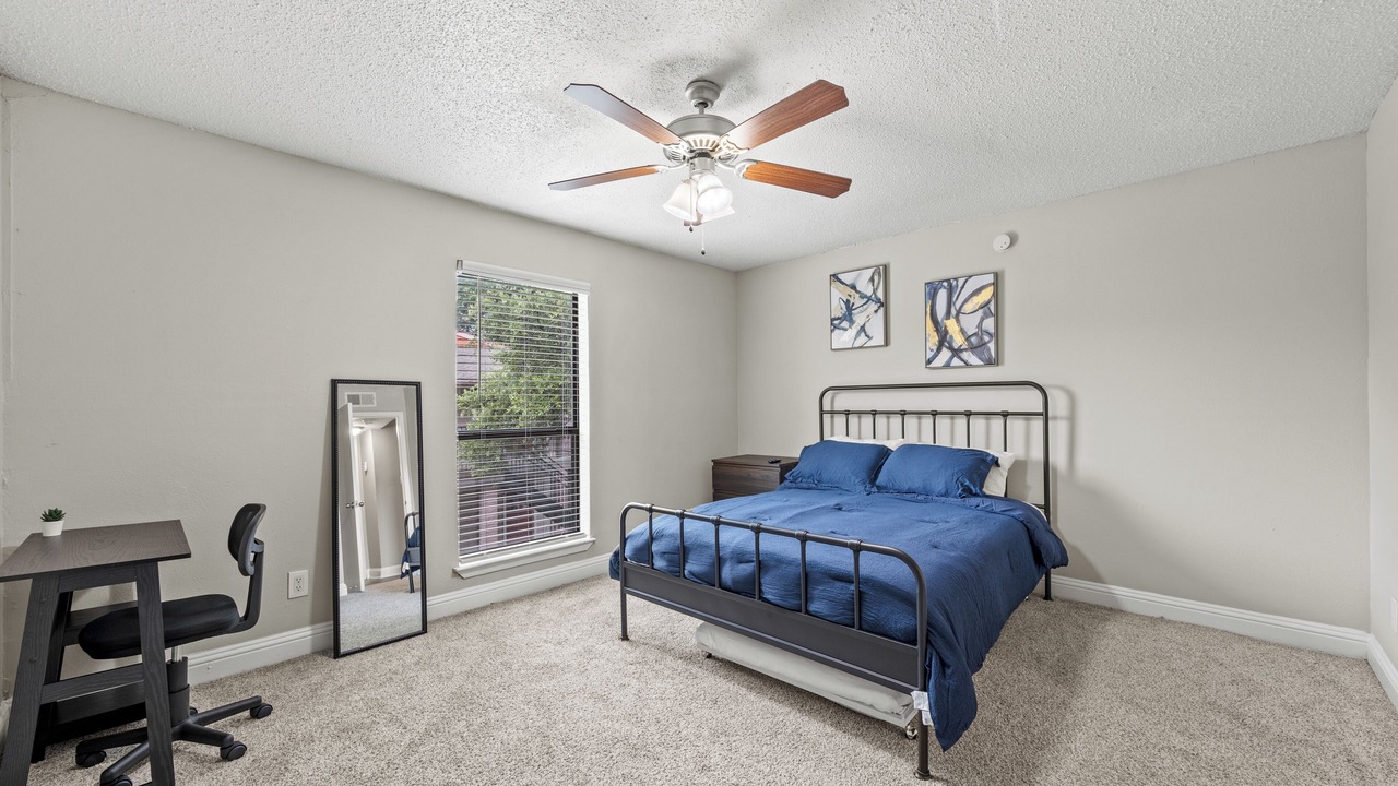 Photo of Bedroom in Addison