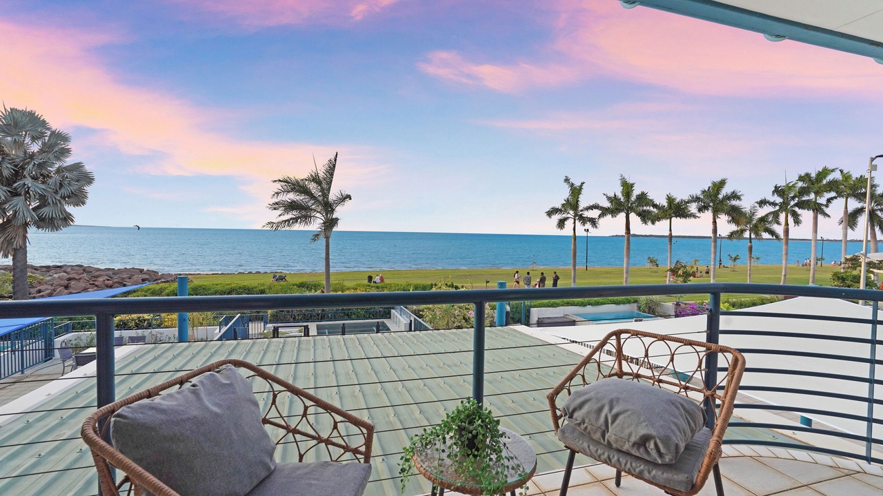 Photo of Patio Balcony in Cullen Bay